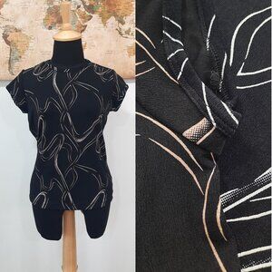 Vtg Y2K black stretch tee w/ contrasting front & back colors - Susan Lawrence